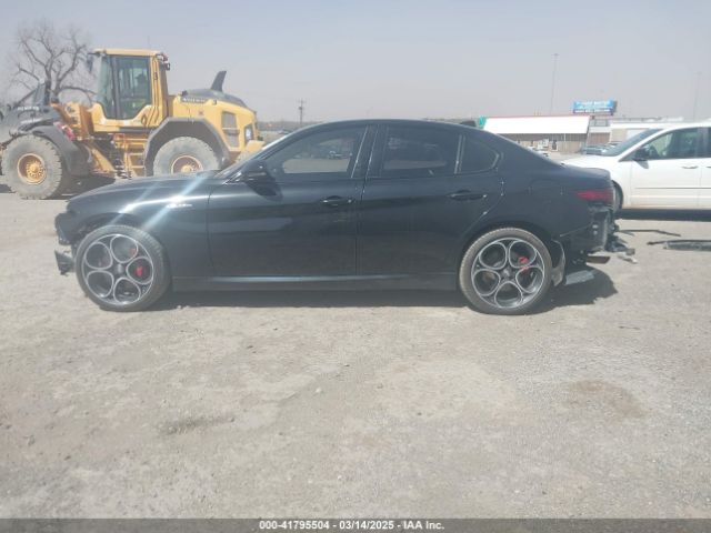 ZARFANBN8N7665729 Alfa Romeo Giulia Veloce Awd