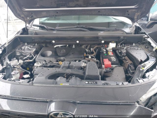 2T3W1RFV4NC179629 Toyota Rav4 Xle