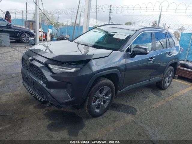 2T3W1RFV4NC179629 Toyota Rav4 Xle