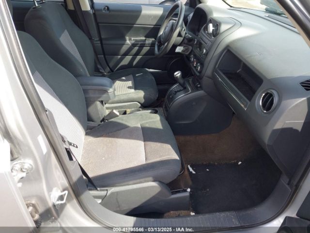 1C4NJRBB5ED815798 Jeep Patriot Sport