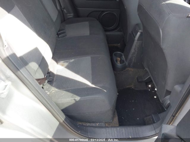 1C4NJRBB5ED815798 Jeep Patriot Sport