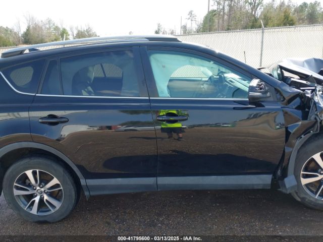 2T3WFREVXJW444002 Toyota Rav4 Xle
