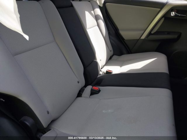 2T3WFREVXJW444002 Toyota Rav4 Xle