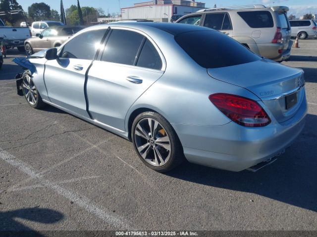 2018 MERCEDES-BENZ C 300 55SWF4JB1JU244077 Photo 2