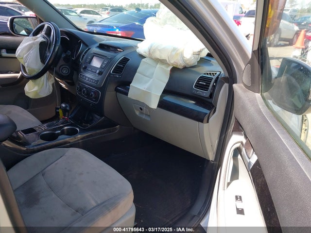 5XYKT4A60FG594389 KIA SORENTO LX