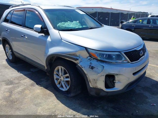 5XYKT4A60FG594389 KIA SORENTO LX