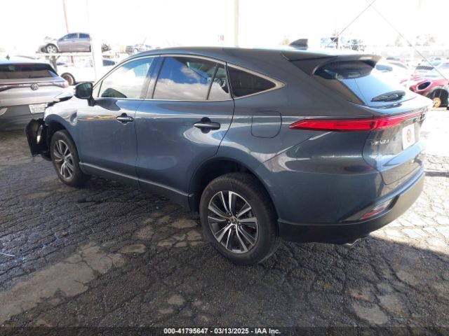 JTEAAAAH3PJ122265 Toyota VENZA LE
