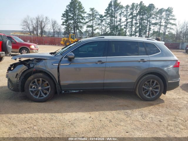 3VV3B7AX1PM082647 Volkswagen Tiguan 2.0t Se