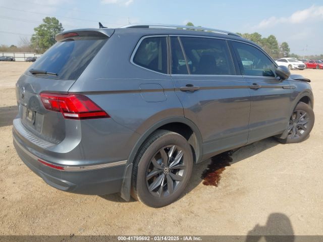 3VV3B7AX1PM082647 Volkswagen Tiguan 2.0t Se
