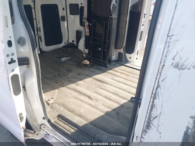 3N6CM0KN7FK698616 Nissan Nv200 S