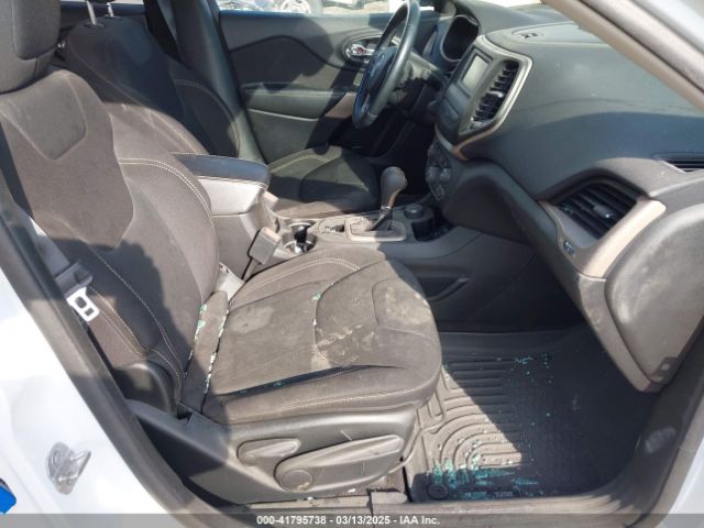 2017 JEEP CHEROKEE 1C4PJMCBXHW668767 Photo 4