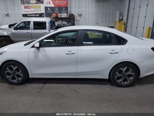 KIA Forte Lxs 2021 3KPF24AD7ME266786 Image 14