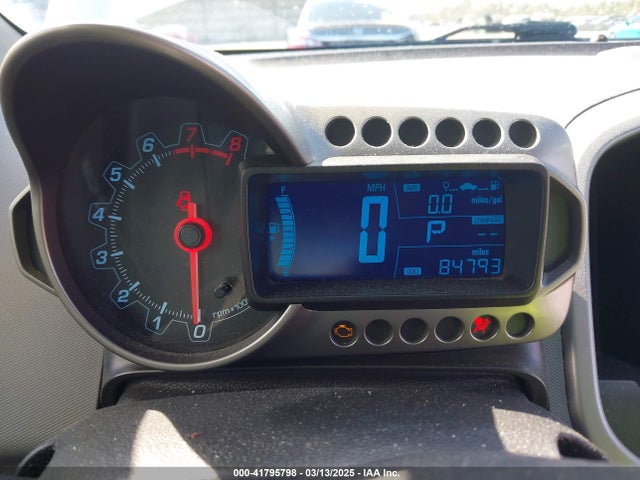 1G1JC5SH2F4129590 Chevrolet Sonic Lt Auto
