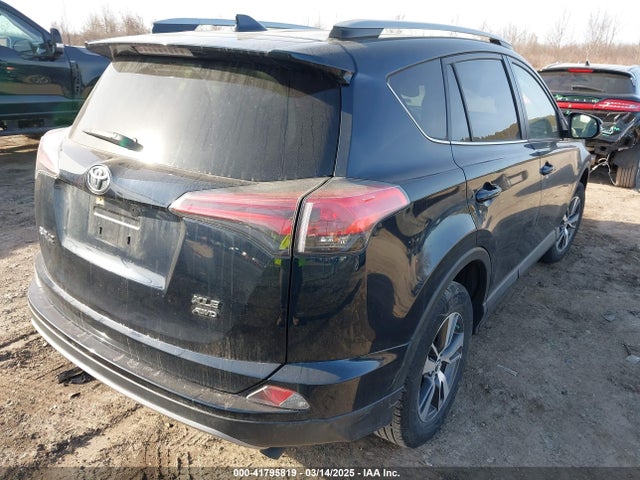 JTMRFREV4JJ232899 Toyota Rav4 Xle