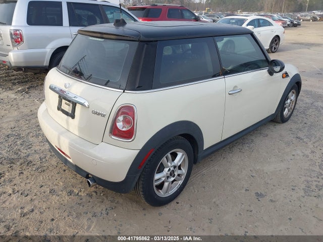 2013 MINI HARDTOP WMWSU3C53DT372651 Photo 3