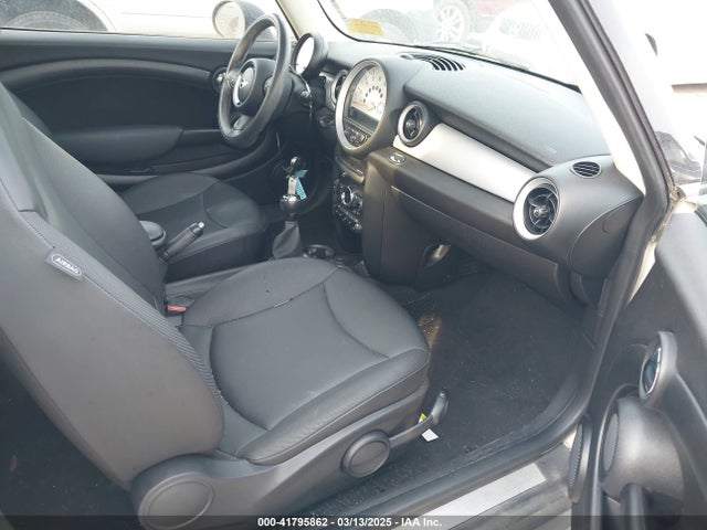 2013 MINI HARDTOP WMWSU3C53DT372651 Photo 4