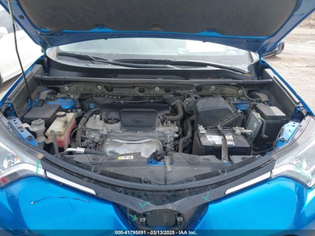 JTMWFREV2JJ752568 Toyota Rav4 Xle