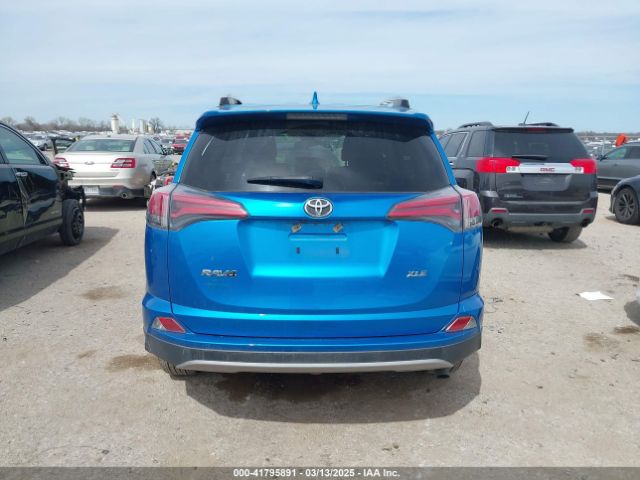 JTMWFREV2JJ752568 Toyota Rav4 Xle