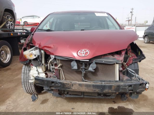 5TDYK3DCXFS531456 Toyota Sienna Xle 8 Passenger