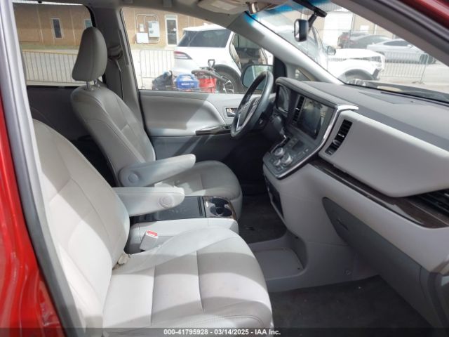 5TDYK3DCXFS531456 Toyota Sienna Xle 8 Passenger