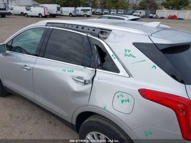 1GYKNARS3HZ184081 Cadillac Xt5 Standard