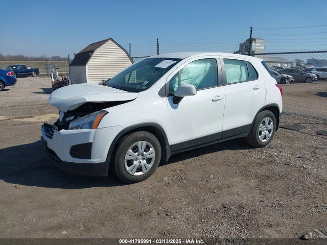 KL7CJKSB7FB069640 Chevrolet Trax 1ls
