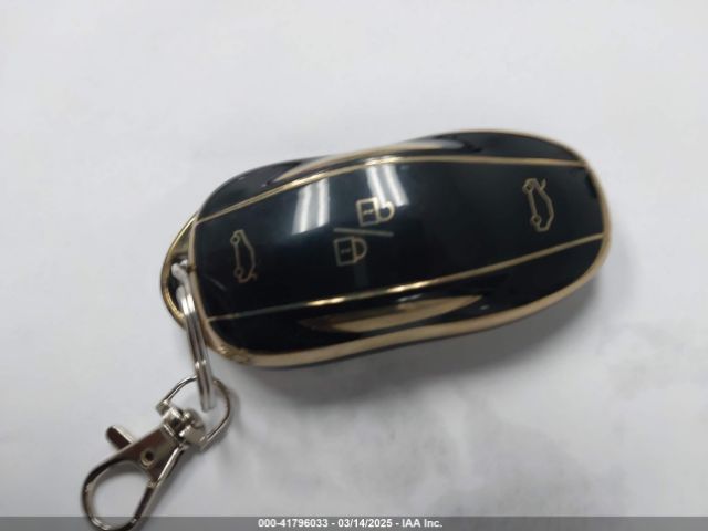 5YJSA1E15HF208658 Tesla Model S 60/75