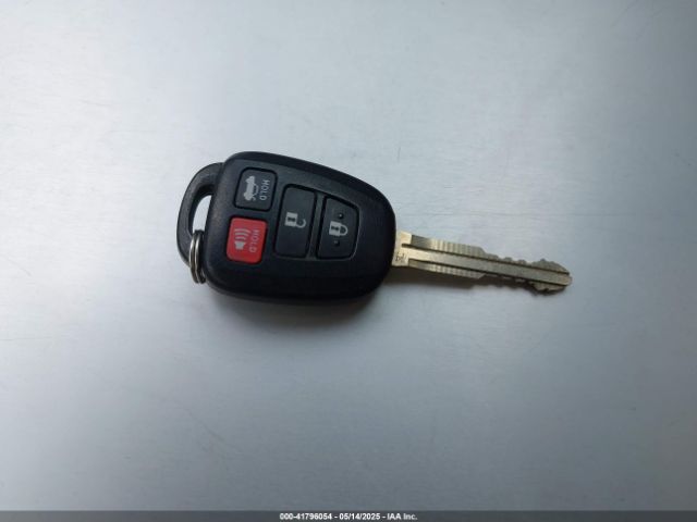 4T1BF1FK1HU696230 Toyota CAMRY LE