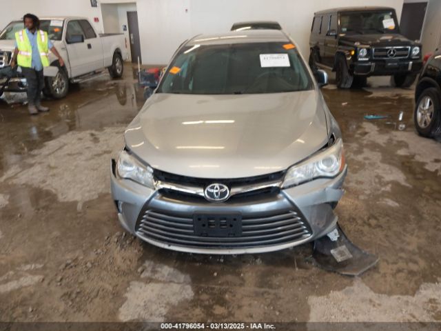 4T1BF1FK1HU696230 Toyota CAMRY LE