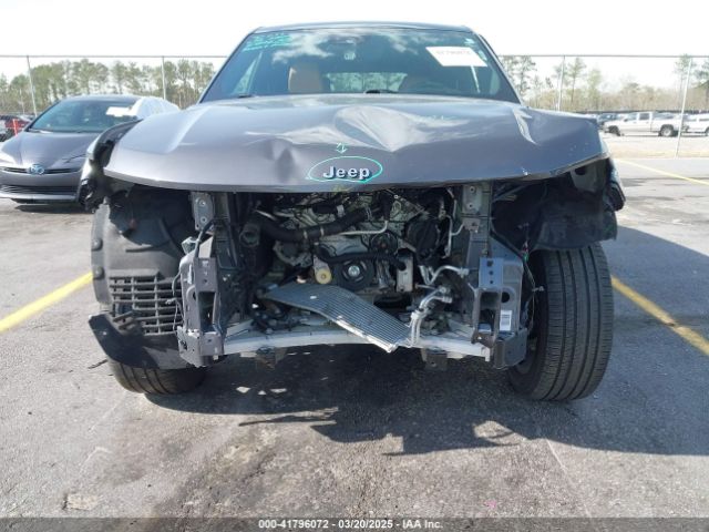 1C4RJGEG9P8726762 Jeep Grand Cherokee Summit 4x2