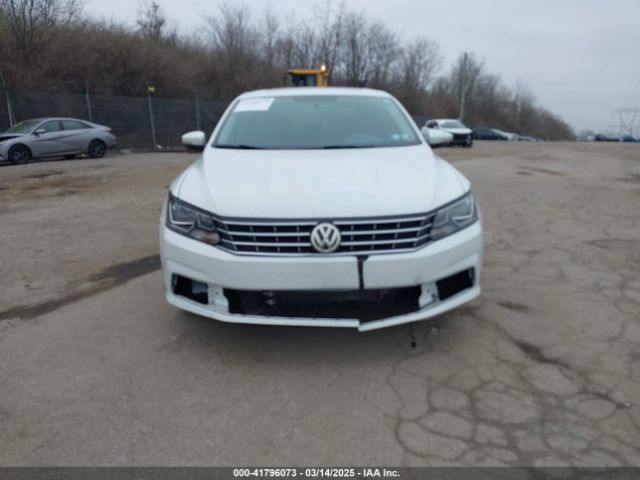 1VWBT7A34GC011316 Volkswagen Passat 1.8t Se