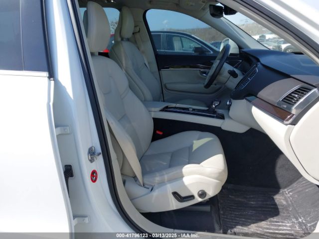 2018 VOLVO XC90 YV4102PK6J1386844 Photo 4