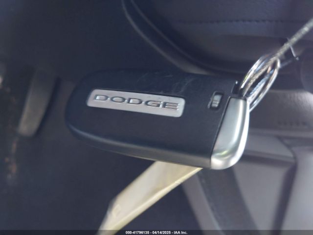 2C3CDZKG3NH247715 Dodge Challenger Gt Awd