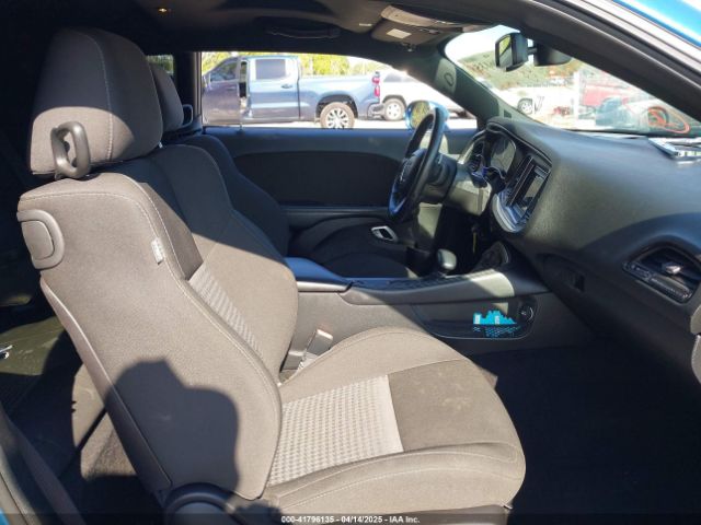 2C3CDZKG3NH247715 Dodge Challenger Gt Awd
