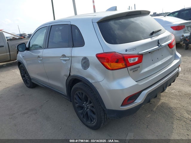 JA4AP3AU3KU025497 Mitsubishi Outlander Sport 2.0 Le