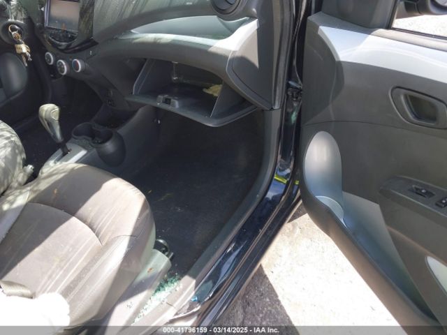 KL8CD6S92EC577286 Chevrolet Spark 1lt Auto