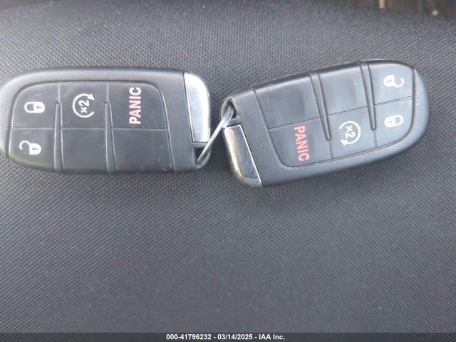 ZACCJBBB9JPG76740 Jeep Renegade Latitude 4x4
