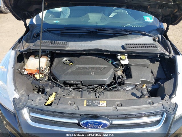 1FMCU9JX8EUC56190 Ford Escape Titanium