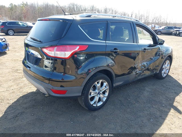1FMCU9JX8EUC56190 Ford Escape Titanium