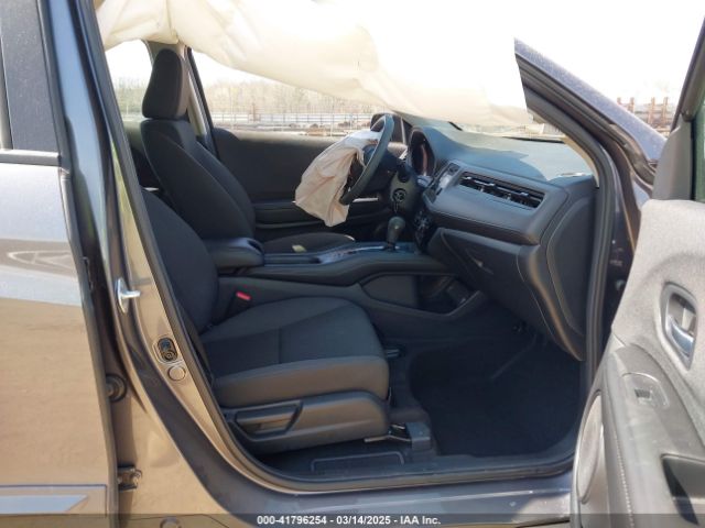 3CZRU5H38NM716960 Honda Hr-v 2wd Lx