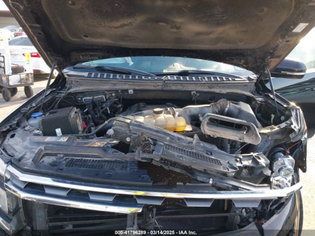 1FMJU1HT5KEA82614 Ford Expedition Xlt