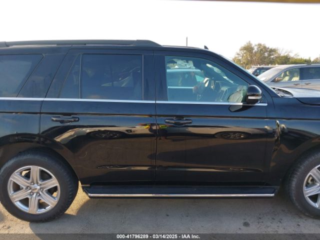 1FMJU1HT5KEA82614 Ford Expedition Xlt