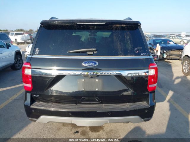 1FMJU1HT5KEA82614 Ford Expedition Xlt