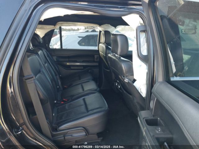 1FMJU1HT5KEA82614 Ford Expedition Xlt