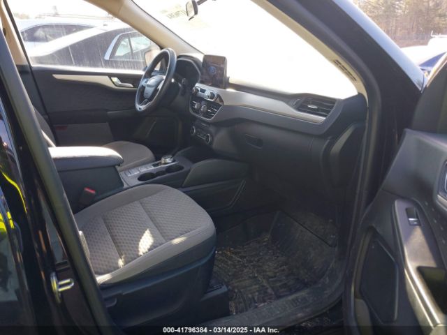 1FMCU9G62LUC22404 Ford ESCAPE SE