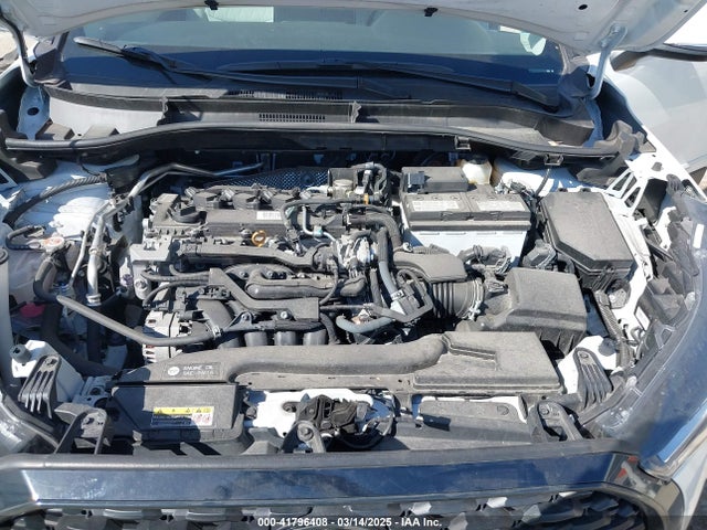 7MUCAABG7NV013235 Toyota Corolla Cross Le