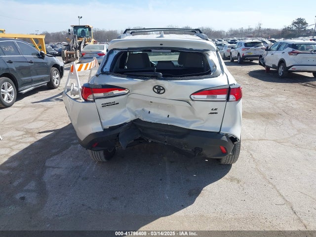 7MUCAABG7NV013235 Toyota Corolla Cross Le