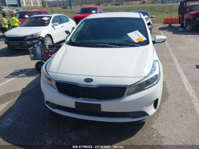 3KPFK4A77JE184028 KIA FORTE LX