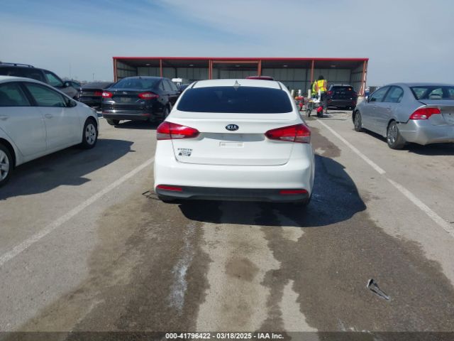3KPFK4A77JE184028 KIA FORTE LX