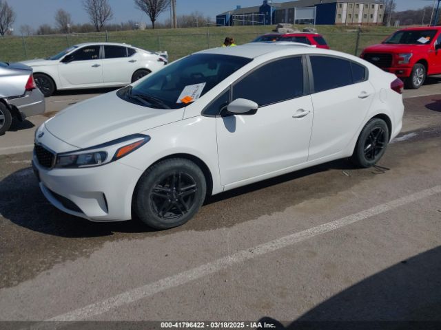 3KPFK4A77JE184028 KIA FORTE LX